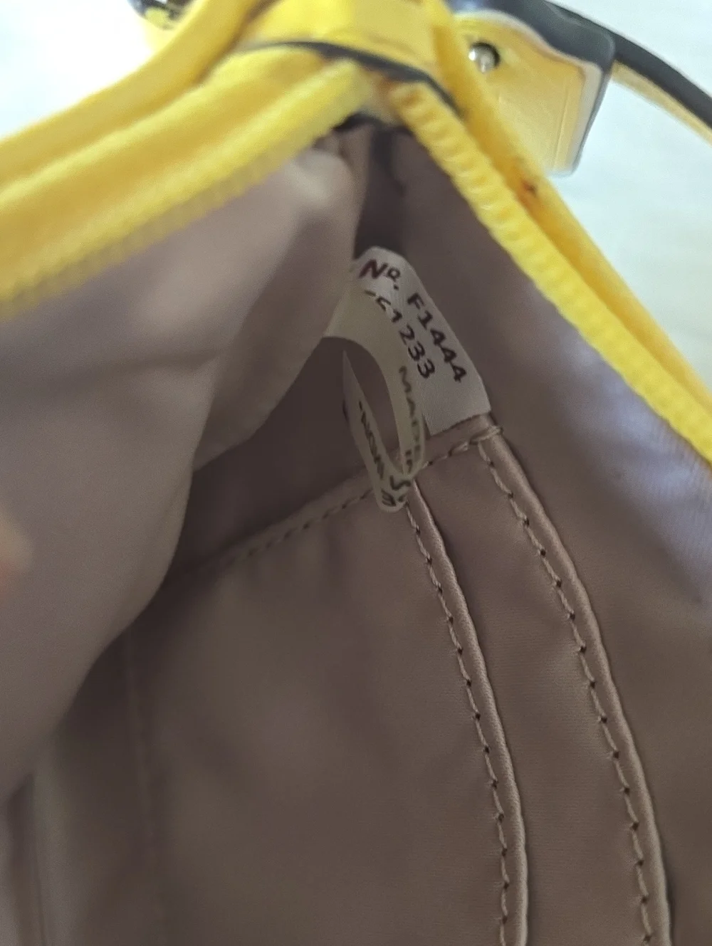 Coach Beige Signature Canvas Wristlet with Yellow Stripe And Hangtag - Picture 10 of 15